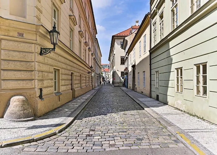 Apartment Nebovidy II - Air Conditioning - Historic City Center